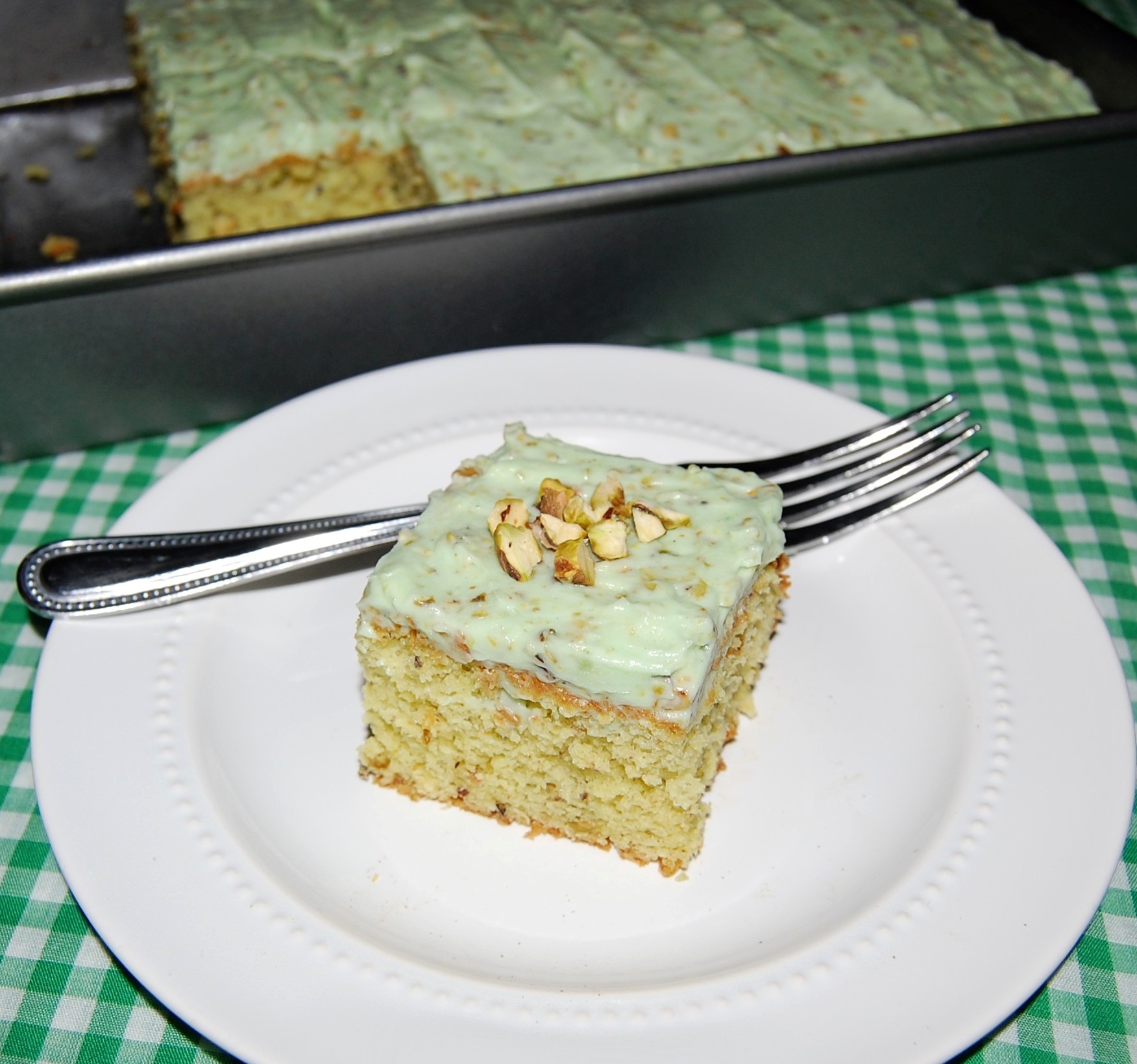 Pistachio Pudding Cake | Cooking Mamas