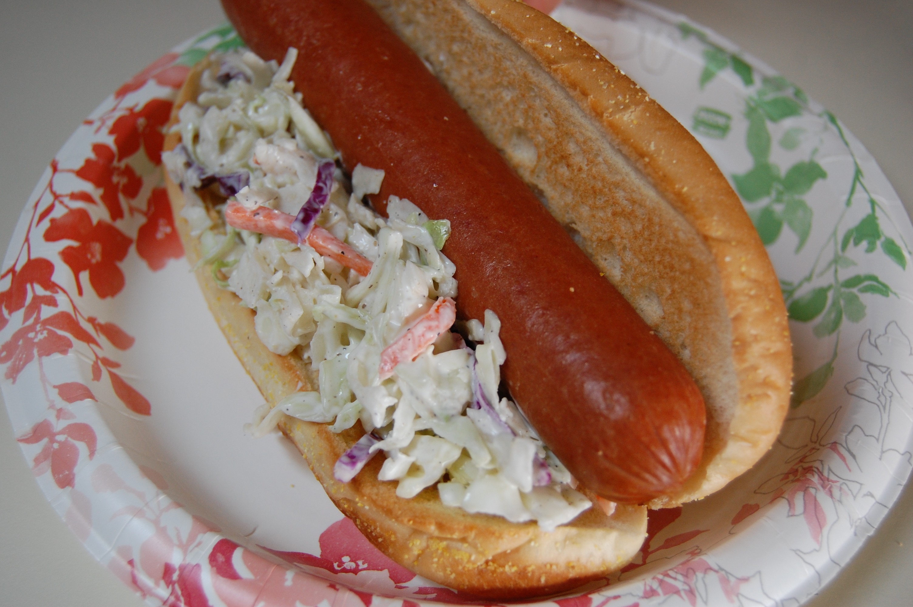 Slaw Dogs | Cooking Mamas
