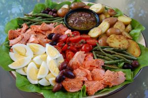 Salmon Niçoise Salad | Cooking Mamas